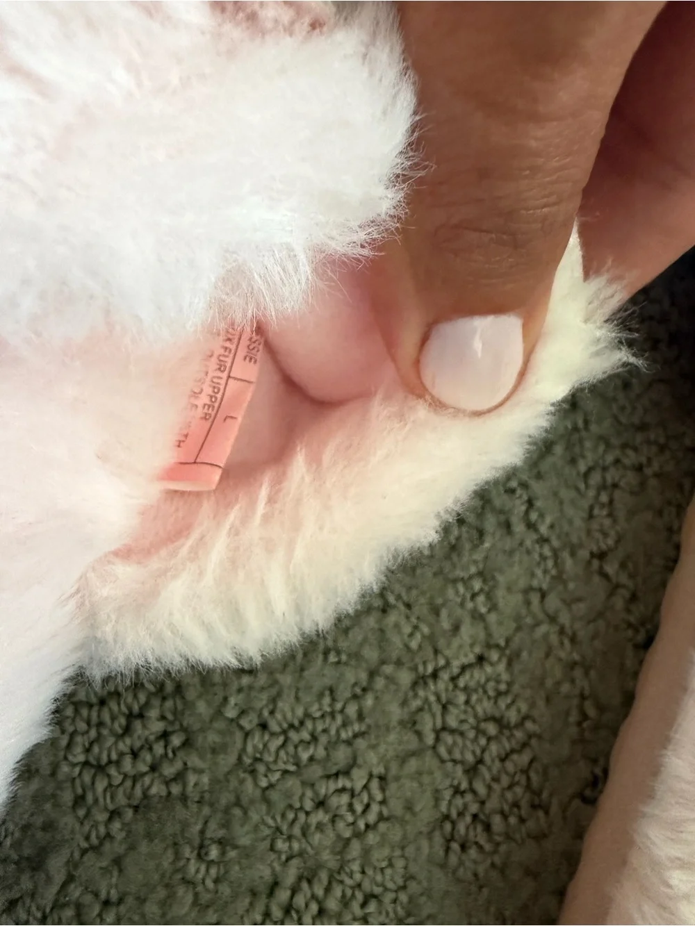 Juicy Couture Pink Faux-Fur Bow Slide Slippers